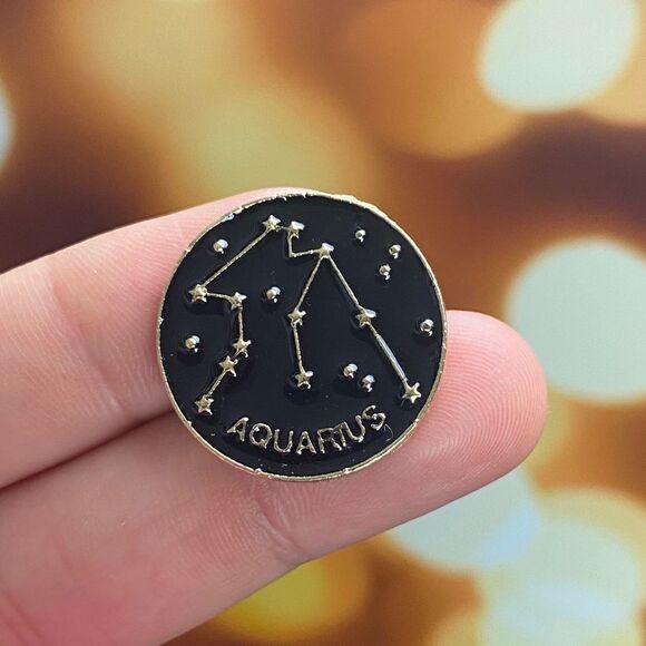 Aquarius Zodiac Enamel Pin/ Brooch Lapel - Picture 1 of 6